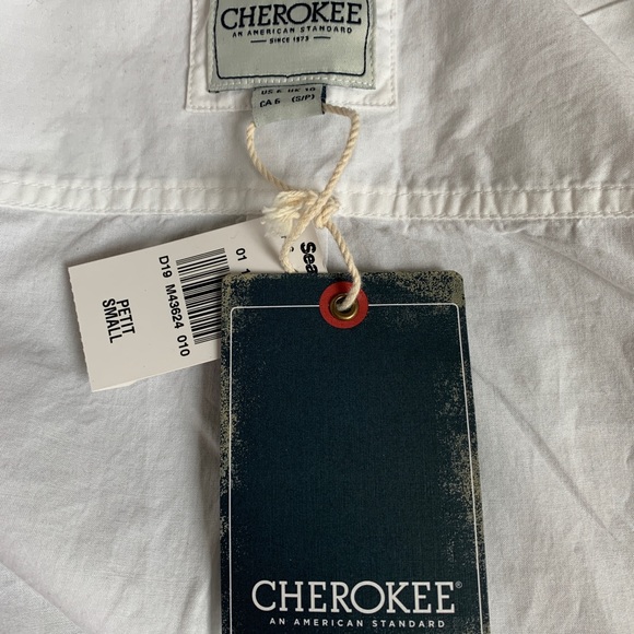 Cherokee Long Sleeve white Size Small Petite - Picture 2 of 4